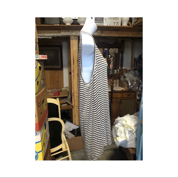 Green and White Striped Tanktop - Picture 4 of 5